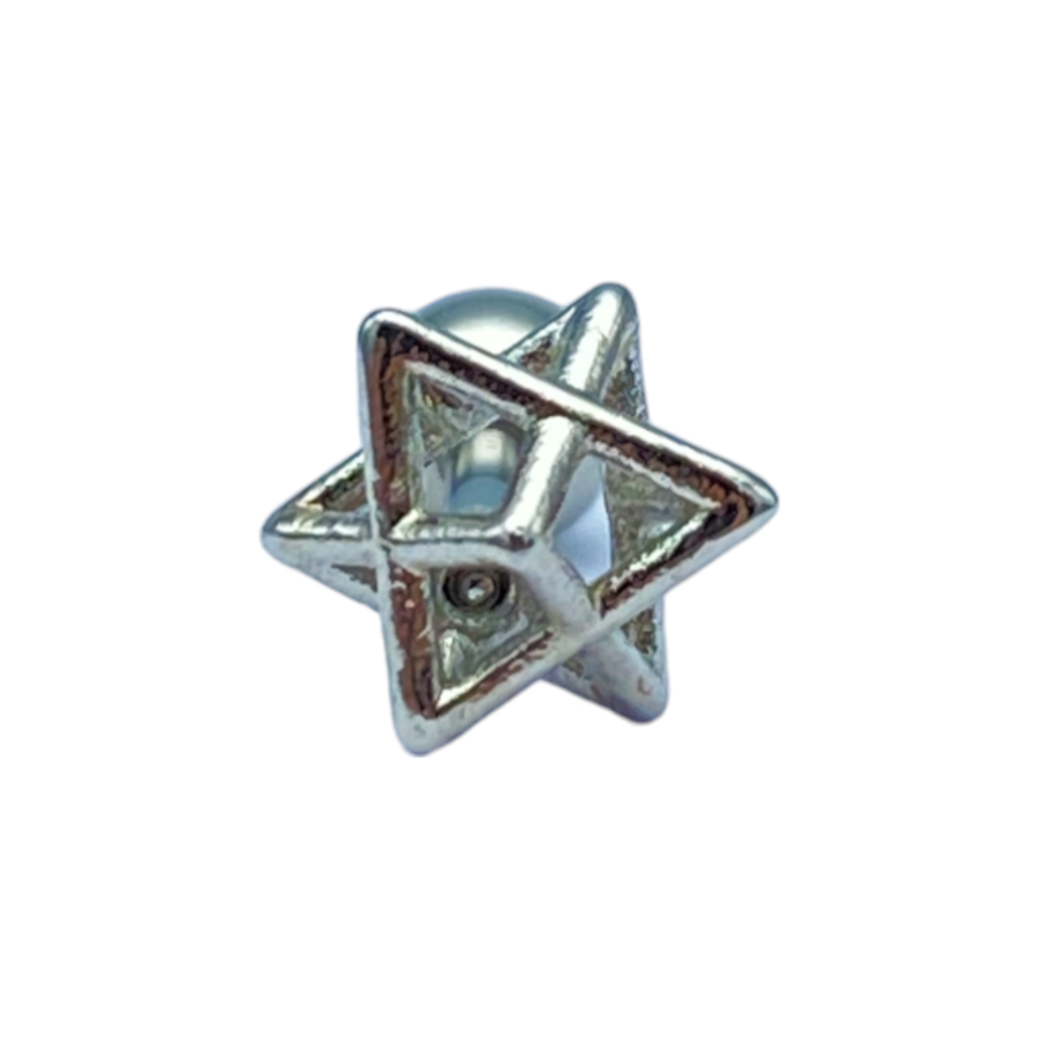 Tiny Triangular Star - Ear Piercing